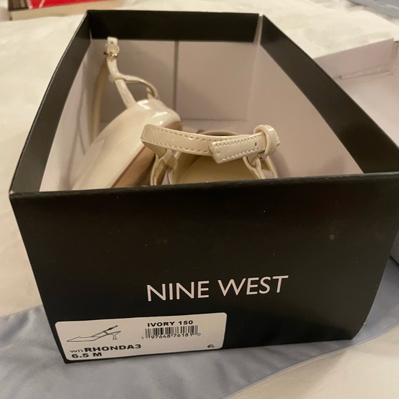 Nine West Rhonda Pointy Toe White Kitten Heels 6.5 - Picture 6 of 6